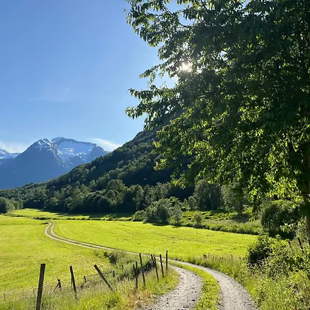 Nygard Panorama Lodge Stryn